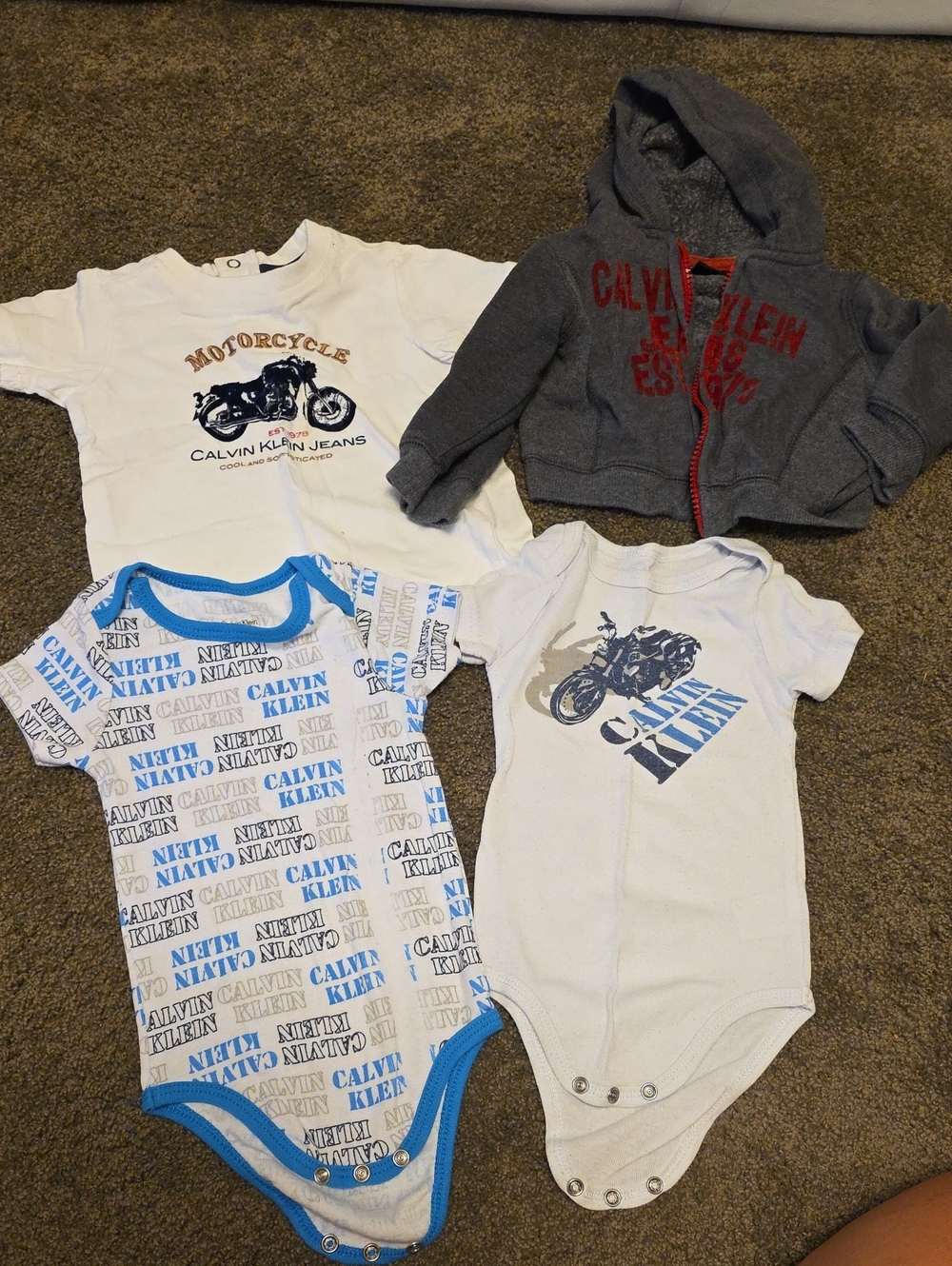 Calvin Klein Infant Set